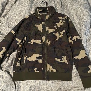 Camo jacket size L